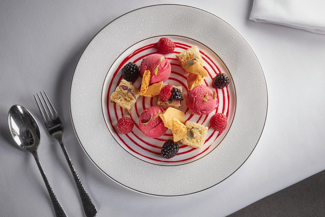 Bathen House Boutique Hotel מראה חיצוני תמונה A fruit salad